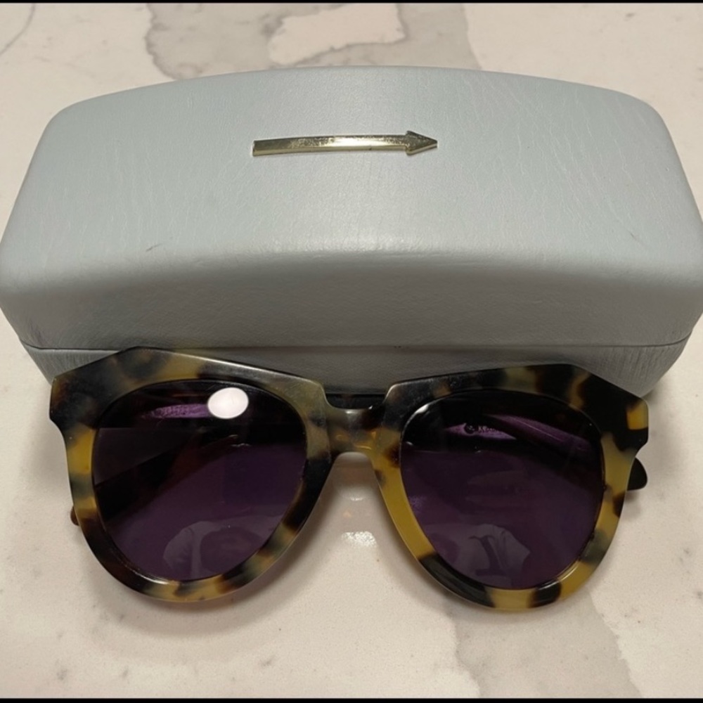 NUMBER ONE KAREN WALKER